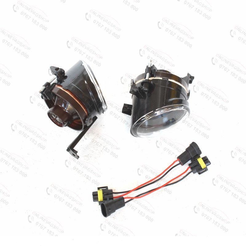 Proiector ceata bara fata R line Volkswagen Passat CC 2012-2017